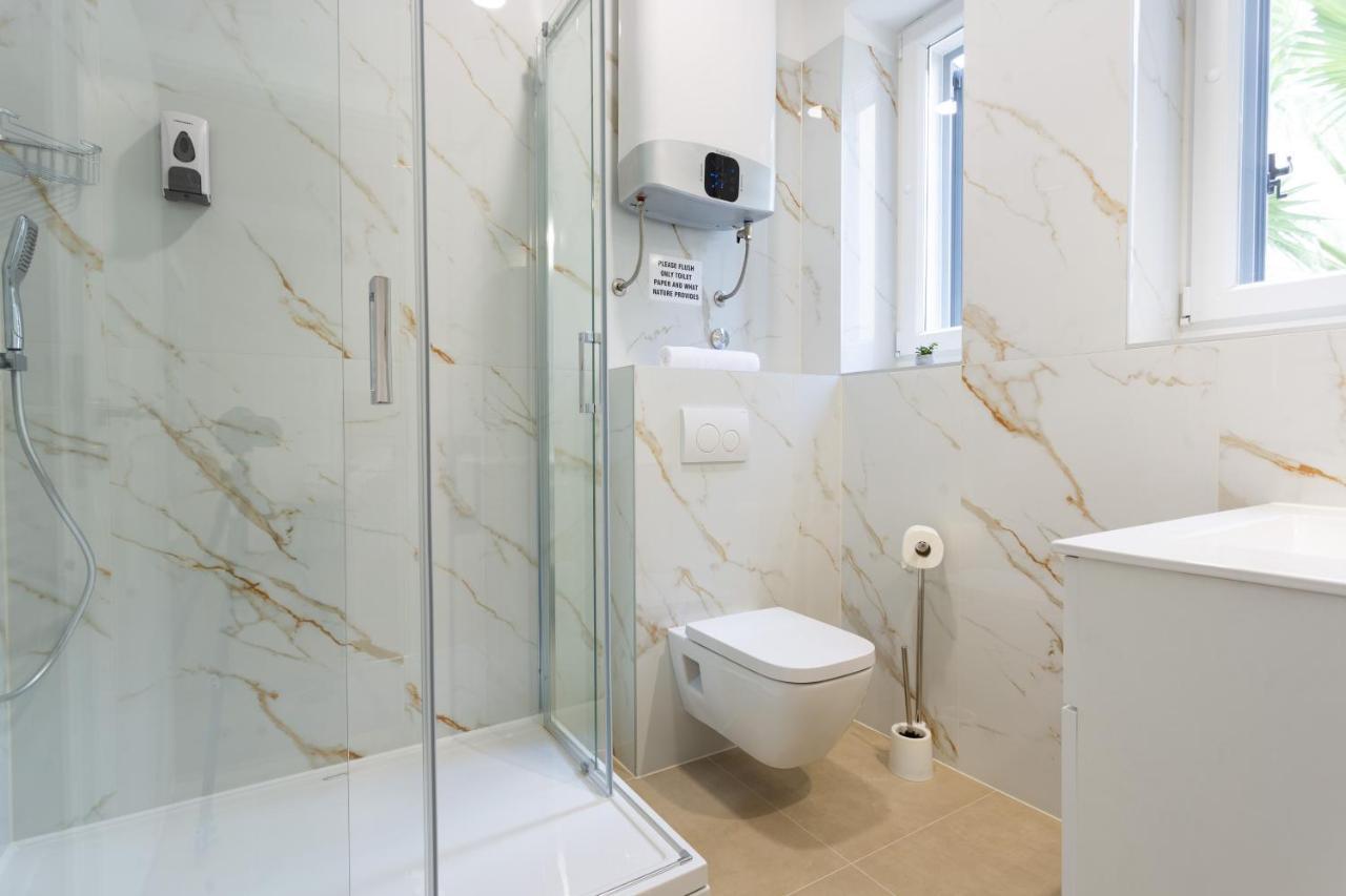 Luxury Rooms Fetivi สปลิท ภายนอก รูปภาพ