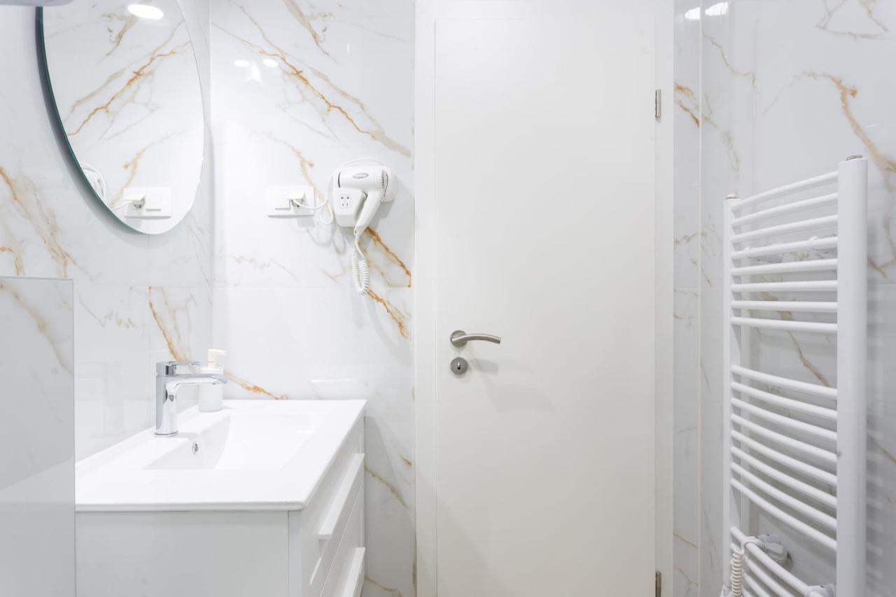Luxury Rooms Fetivi สปลิท ภายนอก รูปภาพ