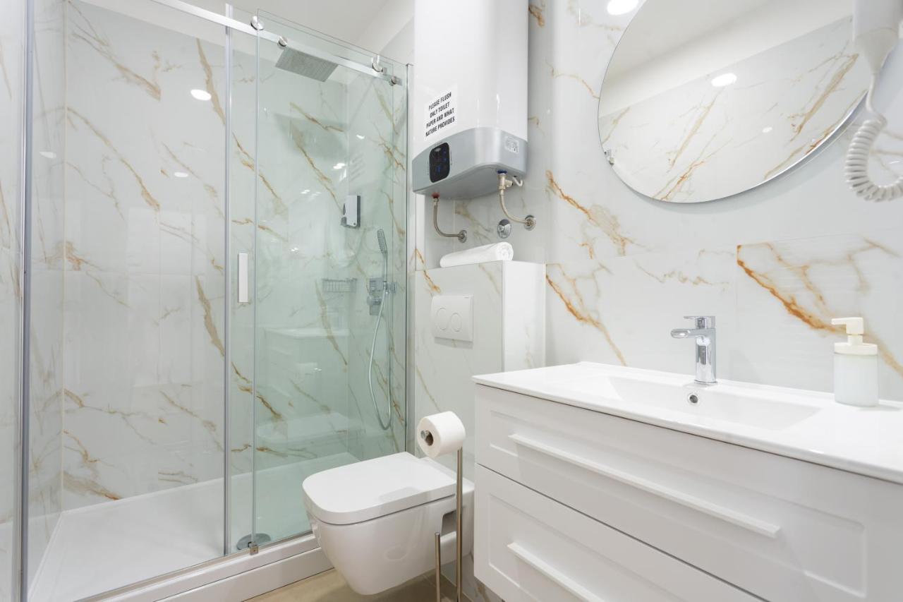 Luxury Rooms Fetivi สปลิท ภายนอก รูปภาพ